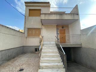 Casa aparellada  C/ yecla. Solvia inmobiliaria  chalet adosado archena