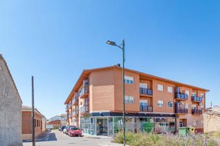 Local commercial  C/ ortiz tomás. Solvia inmobiliaria  locales san mateo de gállego