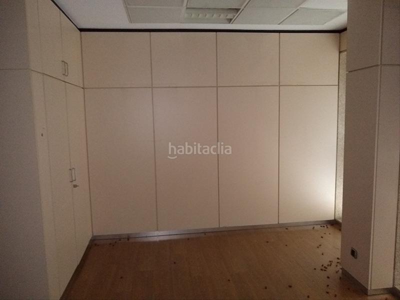 Foto 600cc9c2-ae5b-4be0-8940-4c8b57e5a8b2. Local comercial a San Isidro Getafe