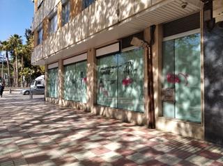 Local Comercial  Pz puerta de los alarcos. Solvia inmobiliaria  locales ciudad real