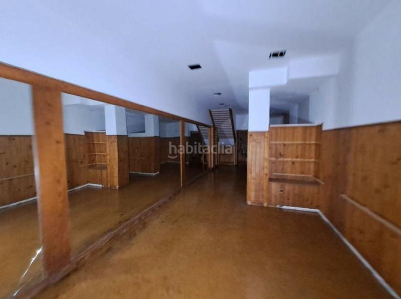 Foto d967d453-c5de-48cf-99a4-57412cf73181. Local comercial solvia inmobiliaria locales en Carballo