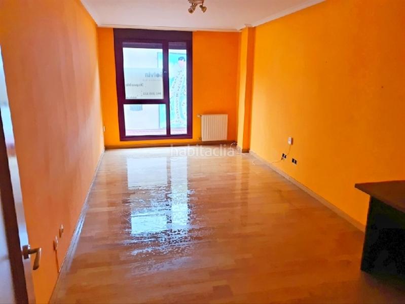 Foto c95cd8d4-a330-461f-bd08-53bf52aead8e. Piso solvia inmobiliaria piso en Sama Langreo