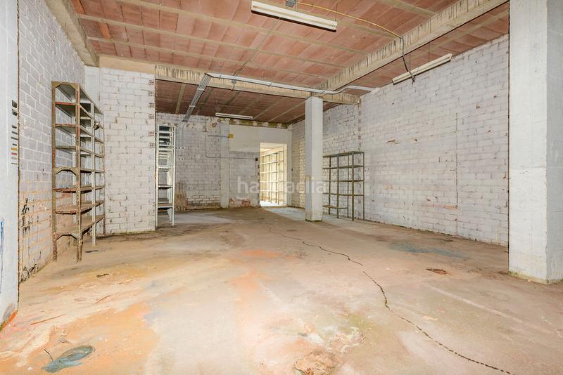 Foto 704c3efc-8c4f-4681-8ded-95ef786f8c48. Local comercial a Avenida Alemania-Italia Villarreal / Vila - real