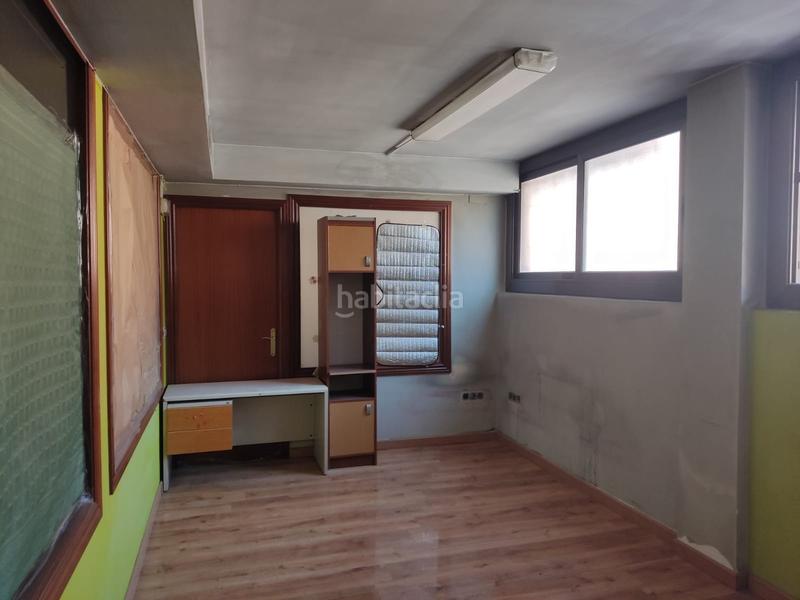 Foto 40083fd3-2135-449f-8ab3-976bdf3f9535. Local comercial solvia inmobiliaria locales en Centre Sant Boi de Llobregat