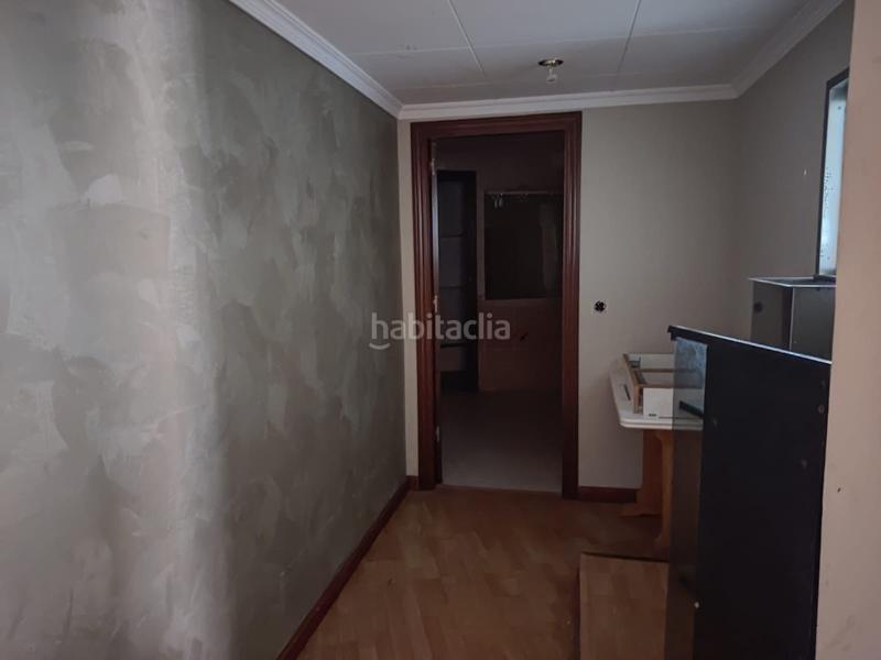 Foto 48c41b68-4942-4b86-8bdb-f65dc2b8e79a. Local comercial solvia inmobiliaria locales en Centre Sant Boi de Llobregat