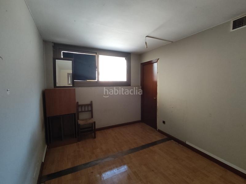 Foto 5e7b65c4-9209-4cce-8fbf-fbce88b61b5c. Local comercial solvia inmobiliaria locales en Centre Sant Boi de Llobregat
