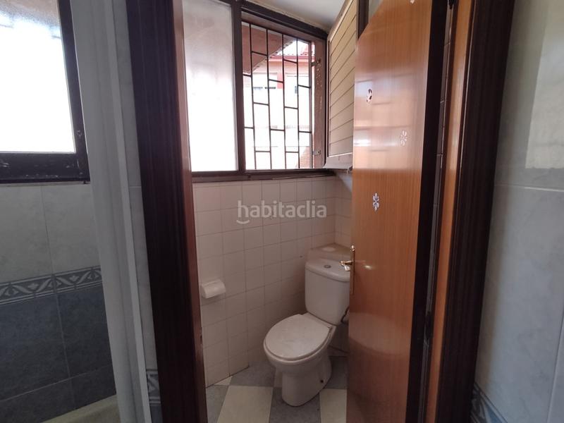 Foto b9f9d7f9-fff1-41f1-ba96-20582e5c5a2d. Local comercial solvia inmobiliaria locales en Centre Sant Boi de Llobregat