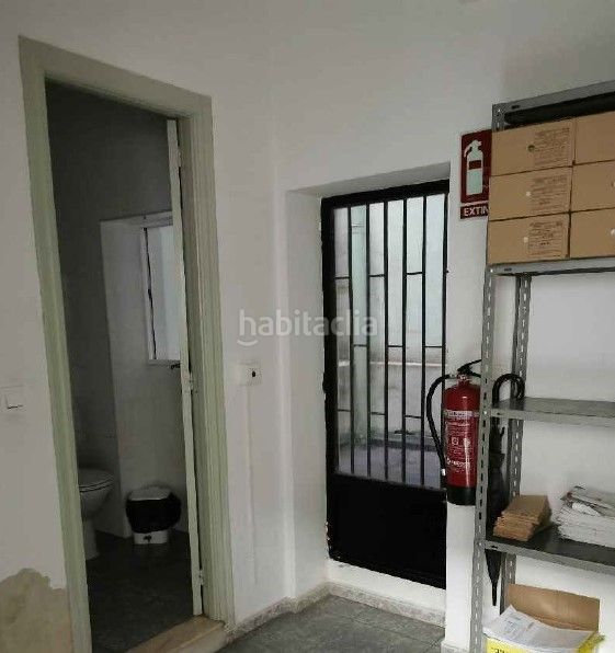 Foto f5cc048c-e36a-40e9-9f6a-0ef469a3e921. Local comercial a Alange