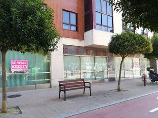 Local commercial  Av cardenal cisneros. Solvia inmobiliaria  locales palencia