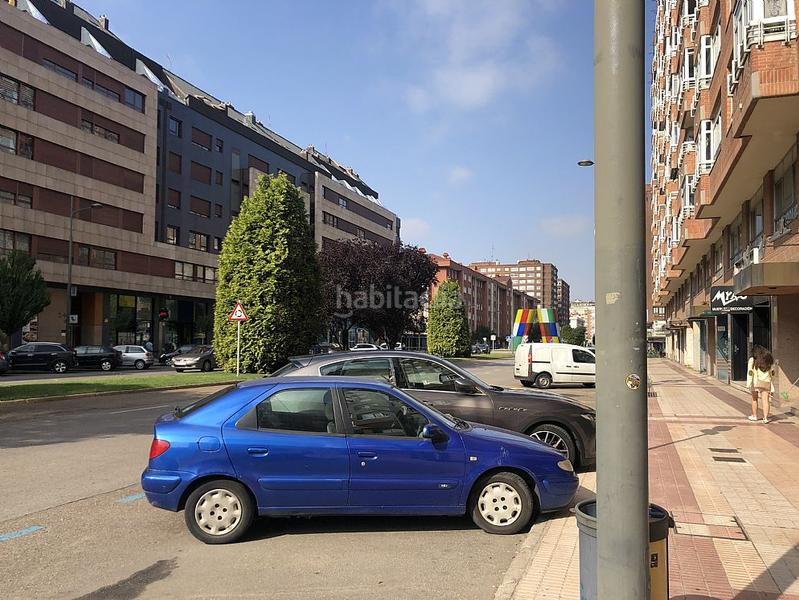 Foto 05b7c55f-f303-471a-96a2-7468389a8b4a. Lloguer local comercial a Reyes Católicos Burgos