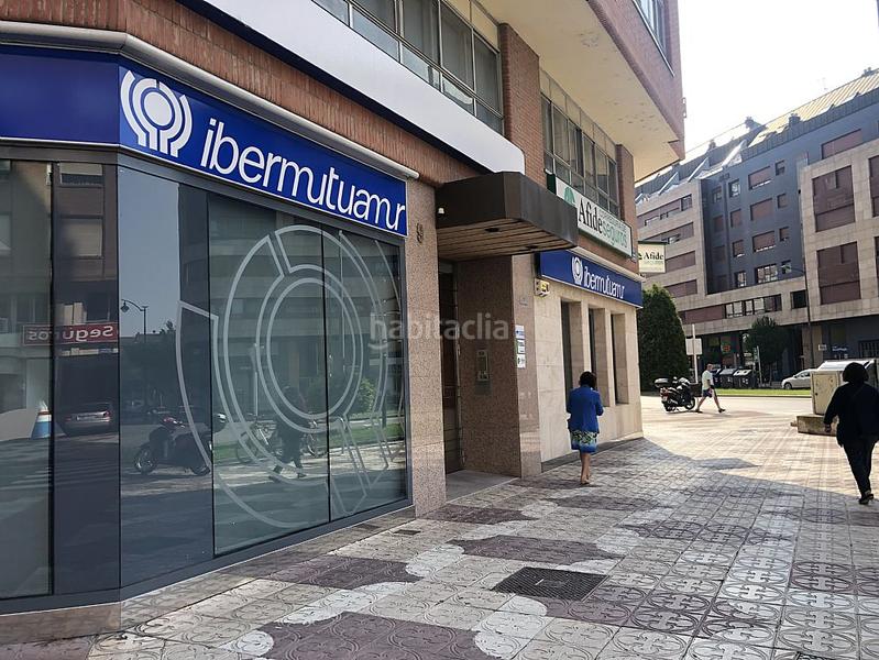 Foto f4dd6a79-6f32-42ea-9207-ad7db5847b3f. Lloguer local comercial a Reyes Católicos Burgos