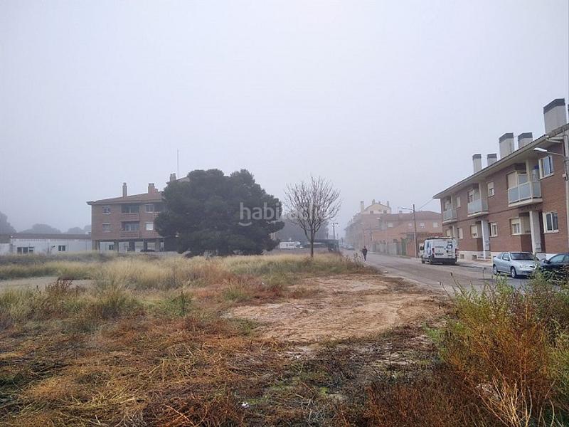 Foto a1d8e236-612b-4b1f-933b-5d0bcf965e3a. Finca rústica solvia inmobiliaria suelo urbano alfajarín en Lleida