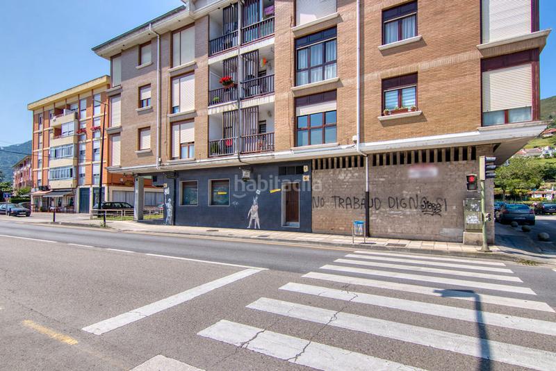 Foto f4f792ae-1d67-484a-b4d5-d25b35fe0c8e. Local commercial dans Corrales de Buelna (Los)