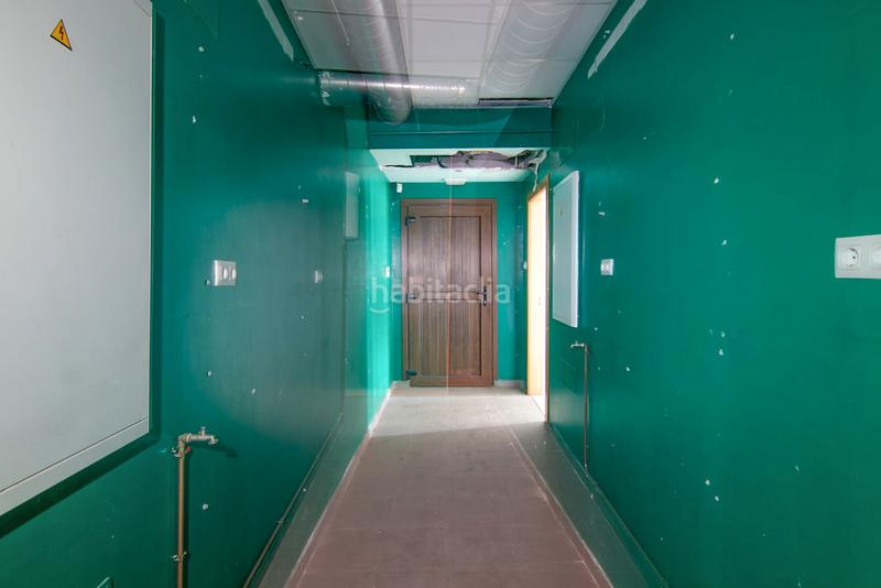 Foto f61e7bf8-be88-4502-9da7-2a43c007ae33. Local commercial dans Corrales de Buelna (Los)