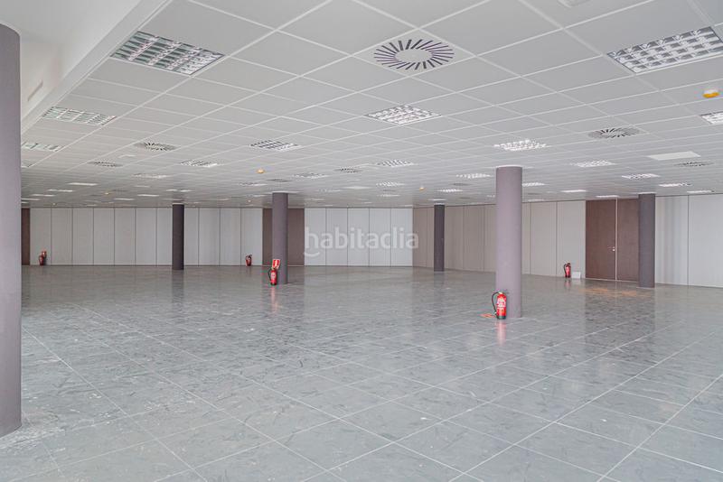Foto 709537e9-777d-464b-b2e9-3b7a7f3b3070. Office space in Garrapinillos Zaragoza