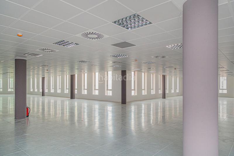 Foto ea57c99a-58ed-45d8-b8f9-4e7a730879b2. Ufficio in Garrapinillos Zaragoza