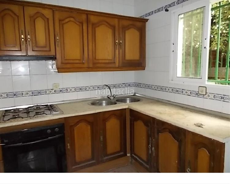 Foto 2733595b-aec7-4eb0-afd5-534a58c80479. Chalet solvia inmobiliaria chalet independiente parra la en Parra (La)