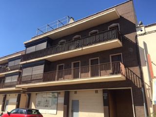 Local Comercial  Av 11 de setembre. Solvia inmobiliaria  locales bellcaire durgell