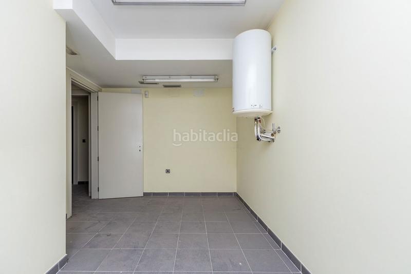 Foto 4f4378f4-ea89-4e58-8b3d-7264dcf37d14. Lloguer local comercial a Centro Ponferrada