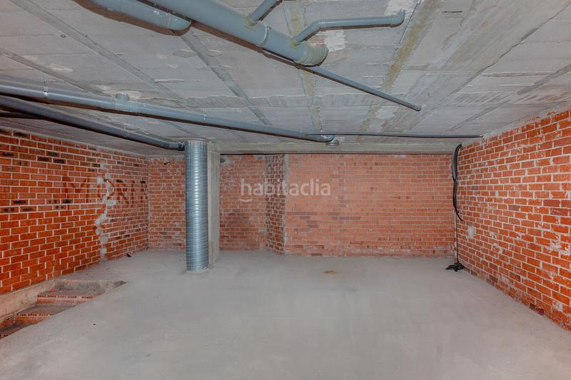 Foto a35b8c89-dd8d-4e7f-b6fe-35aa39b03095. Local comercial a Vall d´Uixó (la)