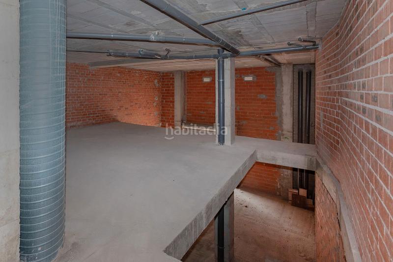 Foto e4eb431b-fef3-4f74-9c80-b2de9d5e0a43. Local comercial a Vall d´Uixó (la)