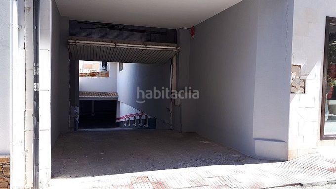 Foto 88ac66b5-bfe7-4c85-88b1-d600653a2df6. Aparcament cotxe a Muela (La)