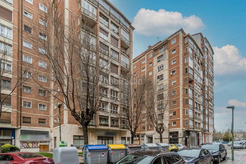 Foto 3e20aabc-defa-4c70-9539-b072d20da2f4. Locale commerciale in Los Vadillos - R. Sanitaria - Pozanos Burgos