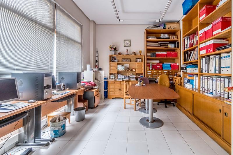 Foto f34750e6-0708-43da-bd21-018fb930be8f. Locale commerciale in Los Vadillos - R. Sanitaria - Pozanos Burgos