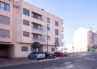 Local Comercial  Av cameros. Solvia inmobiliaria  locales villamediana de iregua