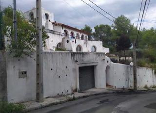 Chalet  C/ trencapinyes. Solvia inmobiliaria  chalet independiente olivella
