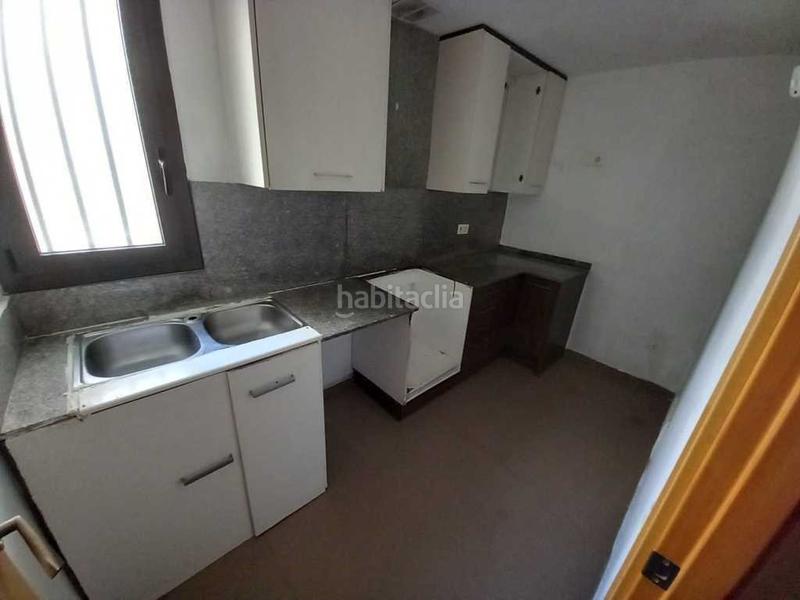 Foto a1ac42be-75a4-42eb-ad33-70fe15fa12fa. Pis amb aparcament a Manlleu