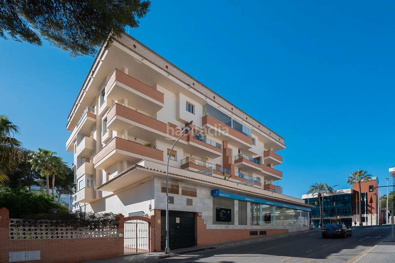 Foto 482dec7d-02a2-4b32-9b84-2c0794c53d9e. Locale commerciale in Puerto Marina Benalmádena