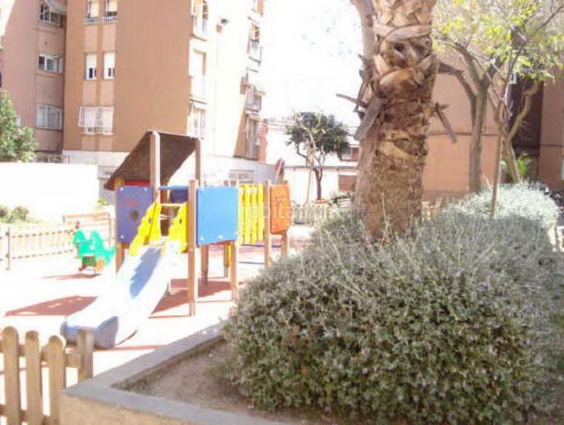 Foto efb9aa8b-76d9-47bc-92f7-bf62457c3971. Fondo rustico in Passeig Maragall Gavà