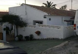 Casa aparellada  Benicolada. Solvia inmobiliaria  chalet adosado calpecalp