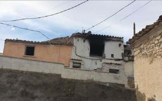 Xalet  C/ cabeza castillo. Solvia inmobiliaria  chalet independiente épila