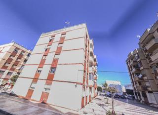 Flat  C/ la tierra. Solvia inmobiliaria  piso roquetas de mar
