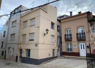 Casa aparellada  C/ retiro. Solvia inmobiliaria  chalet adosado ribeira