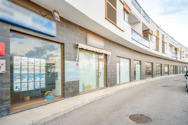 Foto 6080ea58-58f9-421d-9ac1-f53d59364871. Local comercial a Poblets (els)