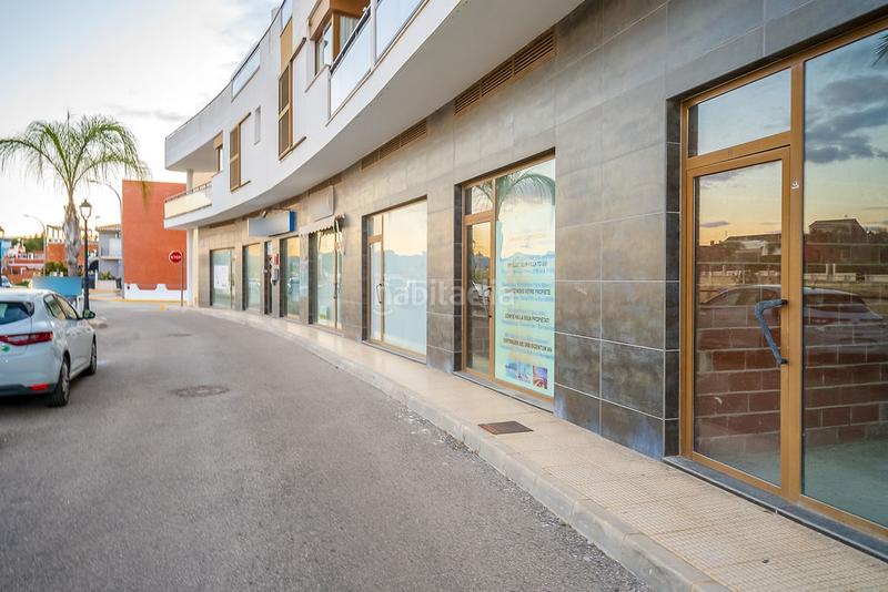 Foto 83cfd535-9ca1-4640-8c49-cf97cbd261e3. Local comercial a Poblets (els)