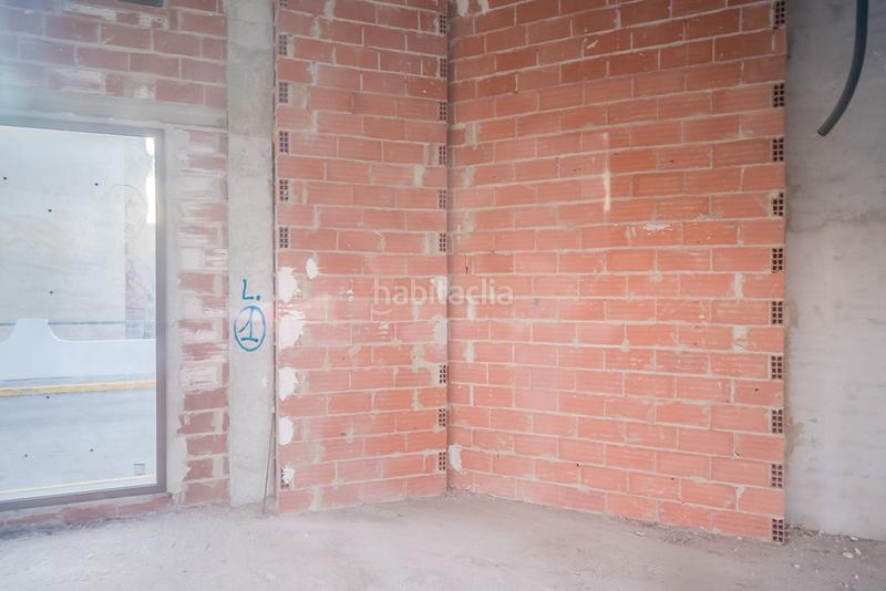 Foto a5c693b1-1e1b-490b-aef4-5ab48d244c2a. Local comercial a Poblets (els)