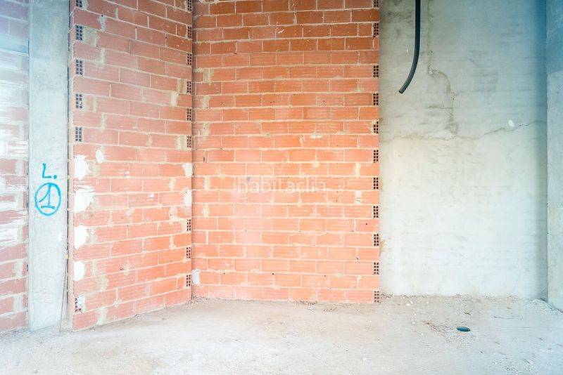 Foto d020590f-2805-4b24-badb-206721923be5. Local comercial a Poblets (els)