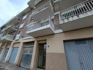 Pis  C/ ángulo. Solvia inmobiliaria  piso montblanc