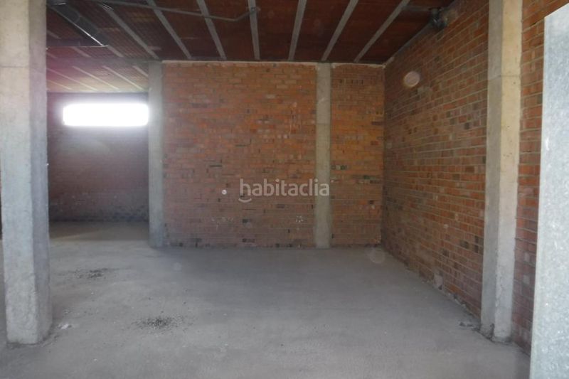 Foto f9ff8b9f-c070-442a-9895-4bbcc8f7477f. Local comercial a Vilanova de Segrià