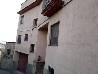 Xalet  C/ raval. Solvia inmobiliaria  casa agramunt
