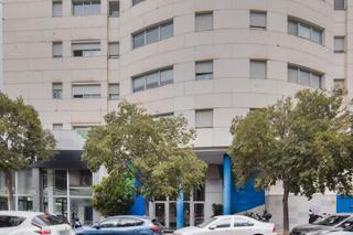 Pis  C/ barcelona. Solvia inmobiliaria  piso ripollet