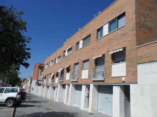 Maison jumelée  C/ santa victoria. Solvia inmobiliaria  chalet adosado castellar del vallès