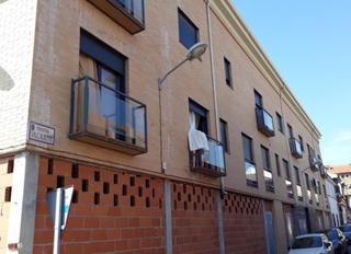 Local commercial  C/ valcaliente. Solvia inmobiliaria  locales casarrubios del monte