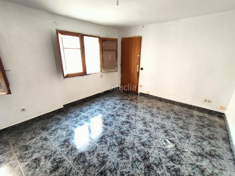 Foto 2e381cff-9d48-48e3-871d-b9bed9675b46. Casa aparellada a Valls