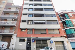 Business premise  Mila i fontanals. Solvia inmobiliaria  locales rubí