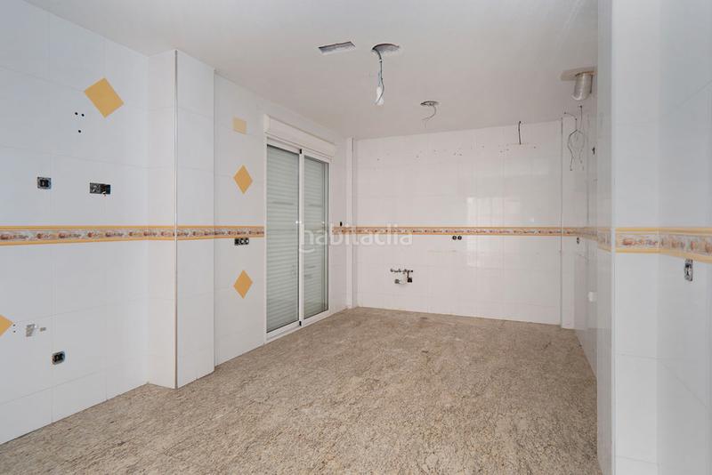 Foto da12b9f4-2f3c-491d-9dea-b08353caf627. Casa pareada solvia inmobiliaria chalet adosado en Murcia